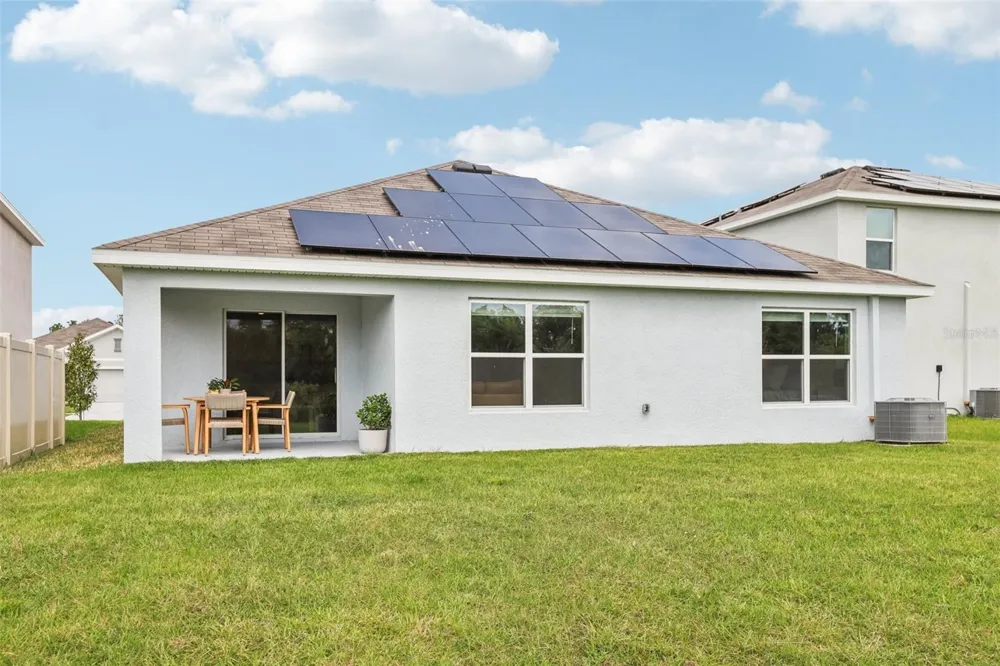 1804 TAHITIAN SUNRISE DRIVE Plant City, FL 33565