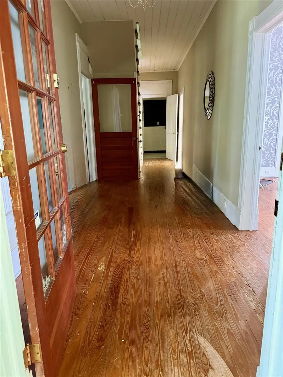 117 S BROOKSVILLE AVENUE Brooksville, FL 34601