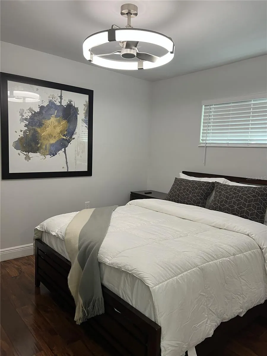 1742 8TH STREET Sarasota, FL 34236