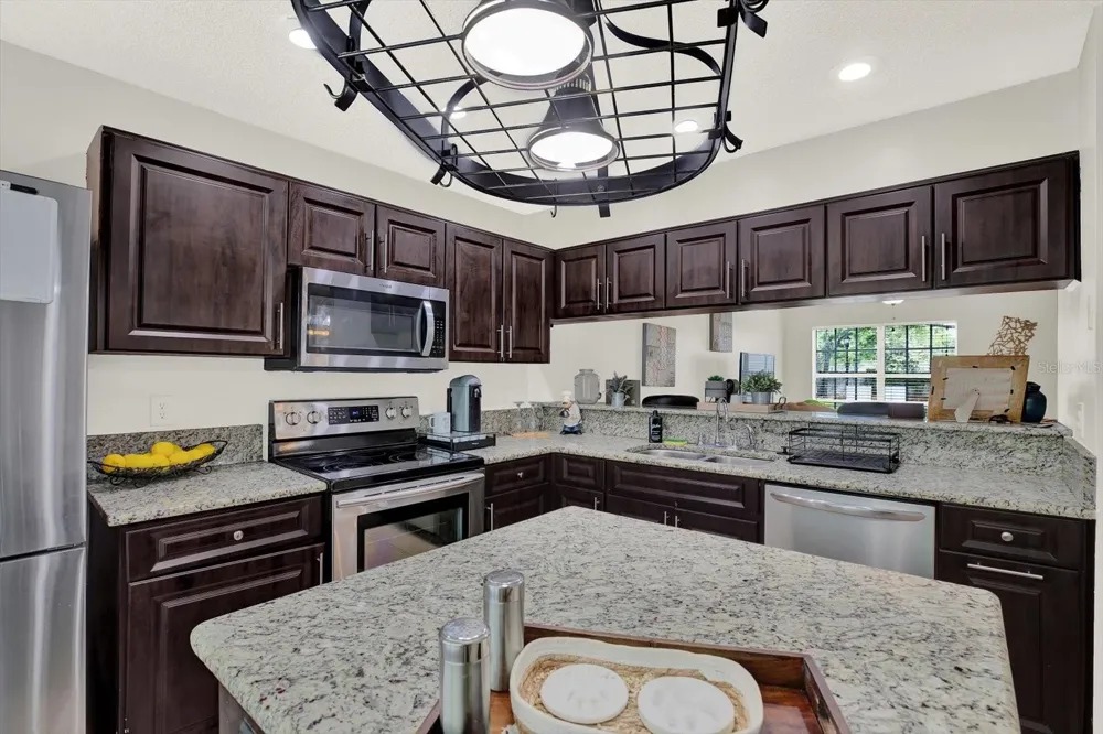 5844 RED CEDAR LANE Tampa, FL 33625