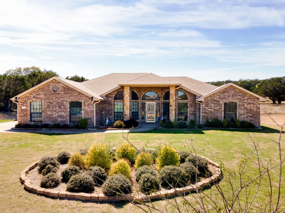 1467 County Road 4820 Kempner, TX 76539