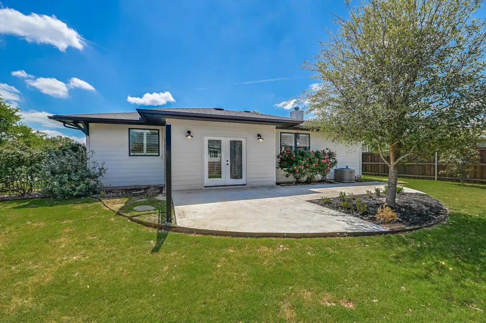 100 Dax Drive Liberty Hill, TX 78642