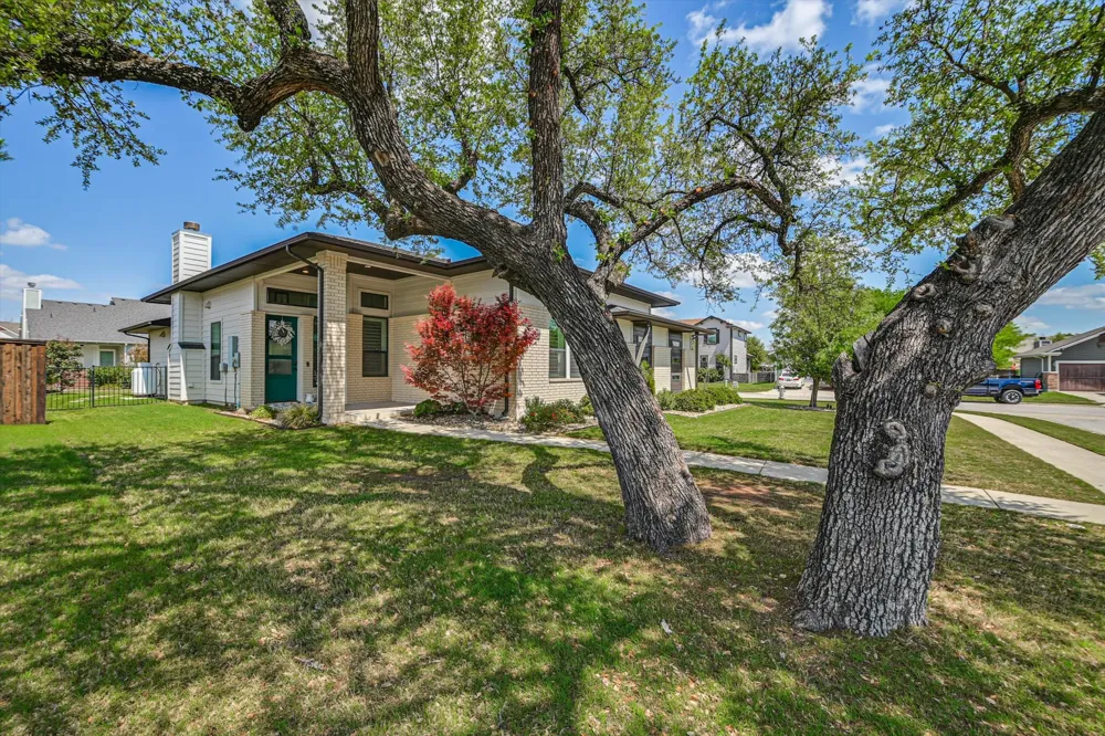 100 Dax Drive Liberty Hill, TX 78642