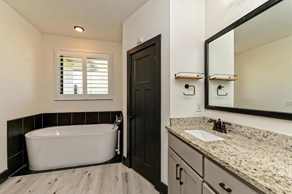 100 Dax Drive Liberty Hill, TX 78642