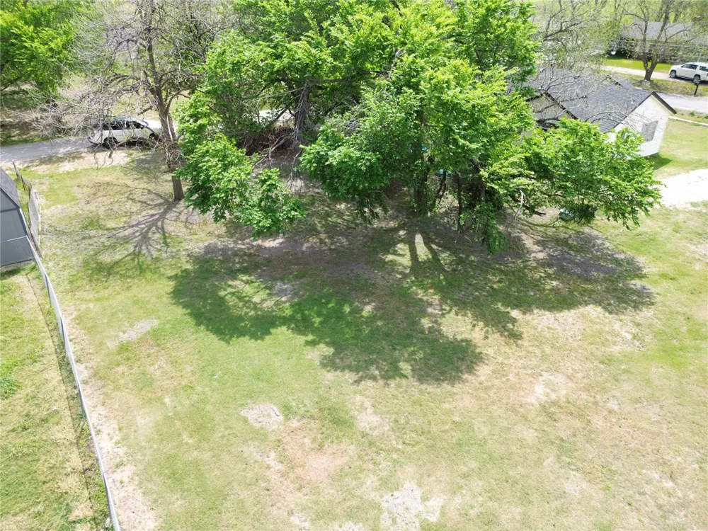 303 E Wolf Street Granger, TX 76530