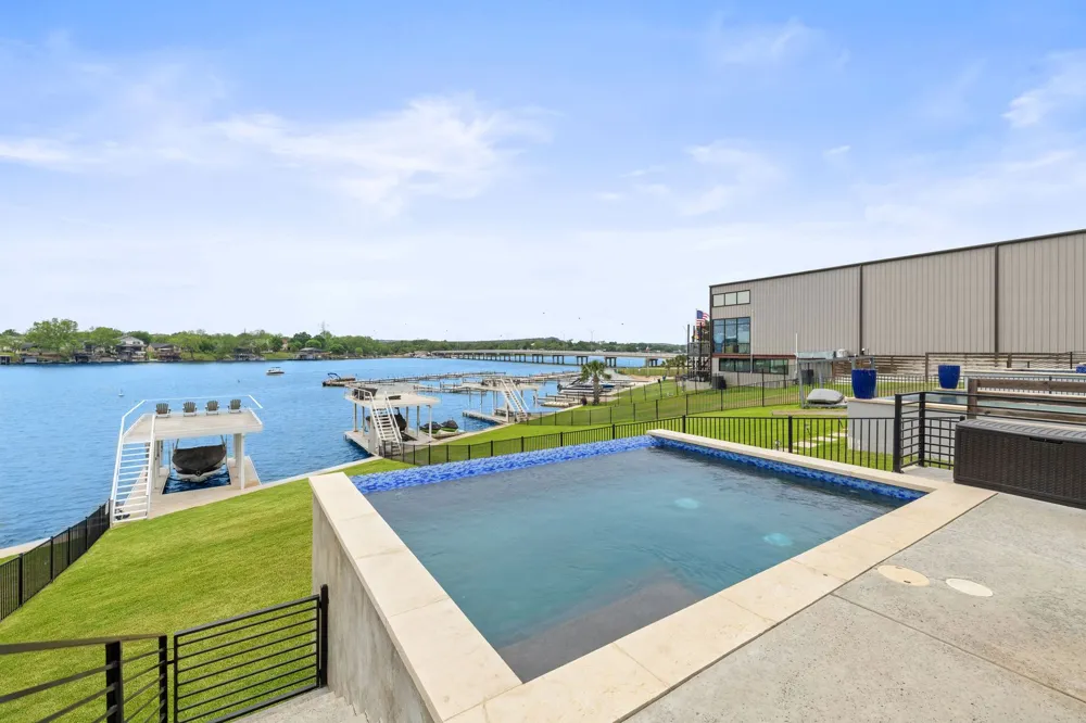 1324 Euel Moore Drive Kingsland, TX 78639