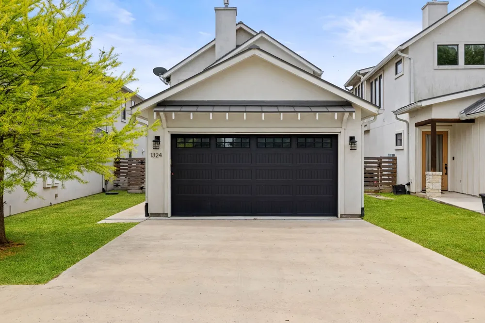 1324 Euel Moore Drive Kingsland, TX 78639