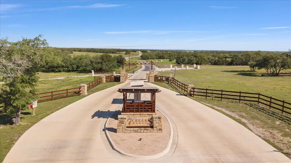 104 Carpenter Loop Burnet, TX 78611
