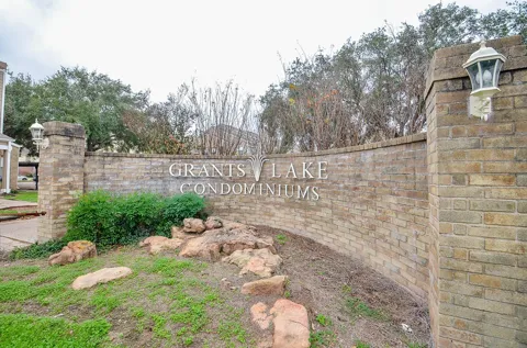 2710 Grants Lake Boulevard #I-4