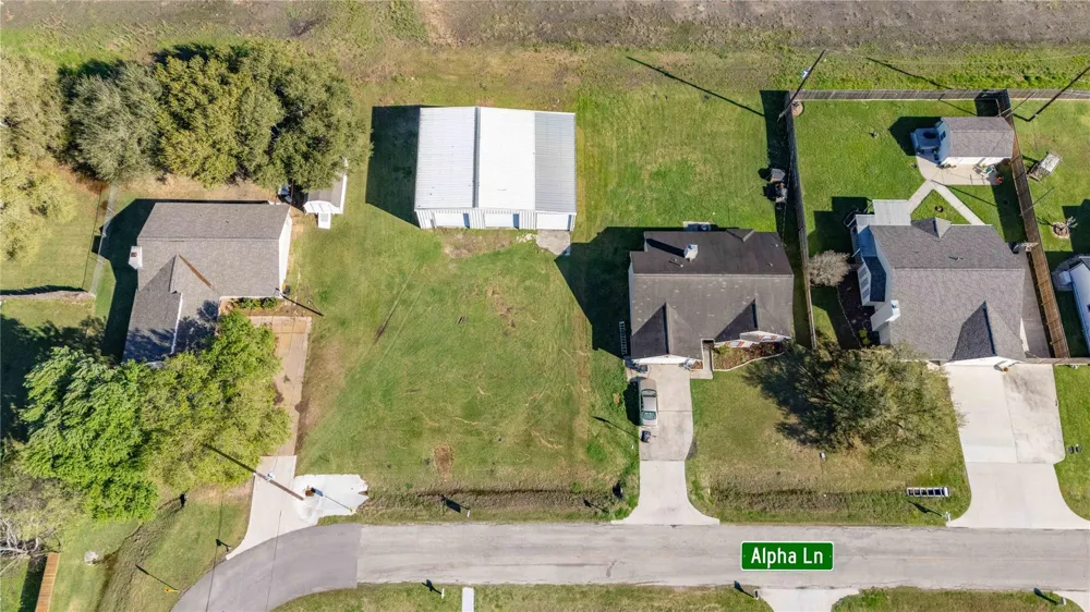 1324 Alpha Lane Crosby, TX 77532