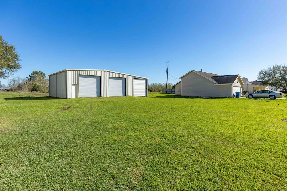 1324 Alpha Lane Crosby, TX 77532