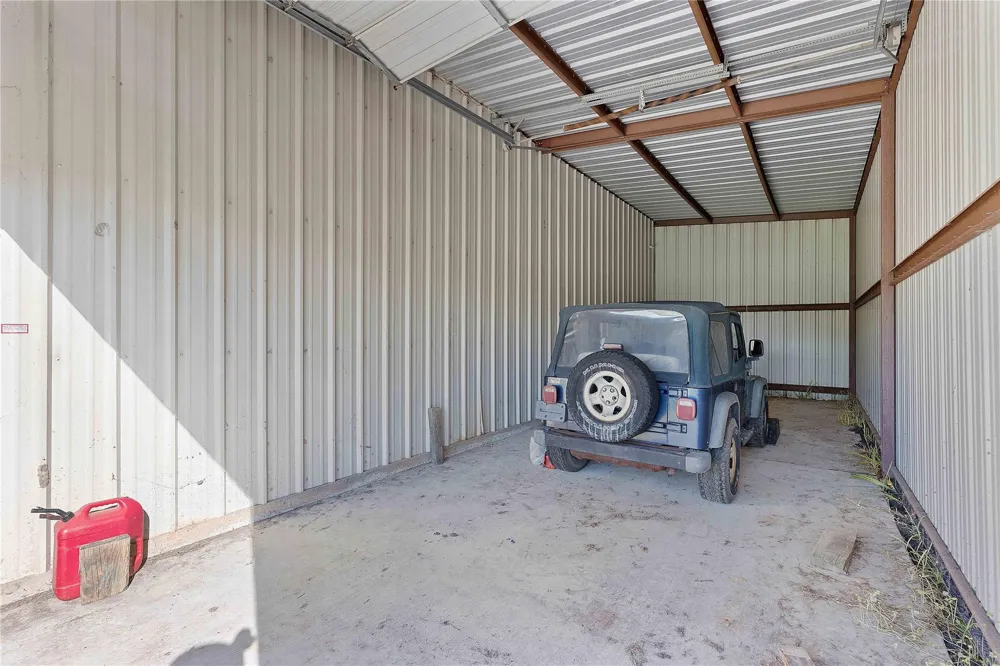 1324 Alpha Lane Crosby, TX 77532