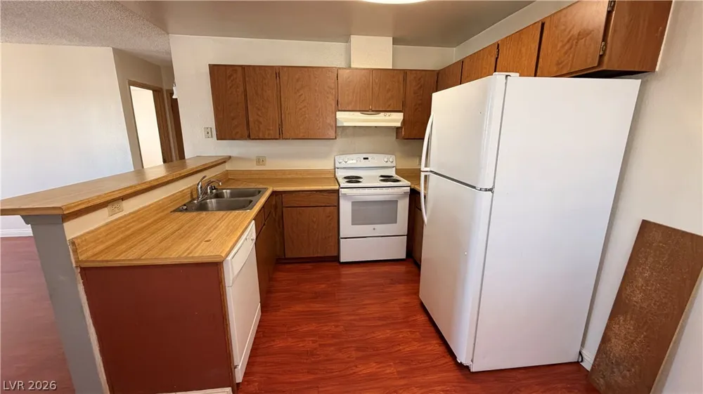 2754 Aarondavid Drive Las Vegas, NV 89121
