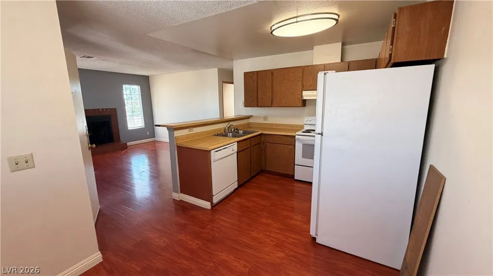 2754 Aarondavid Drive Las Vegas, NV 89121