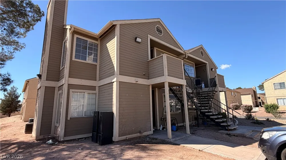 2754 Aarondavid Drive Las Vegas, NV 89121