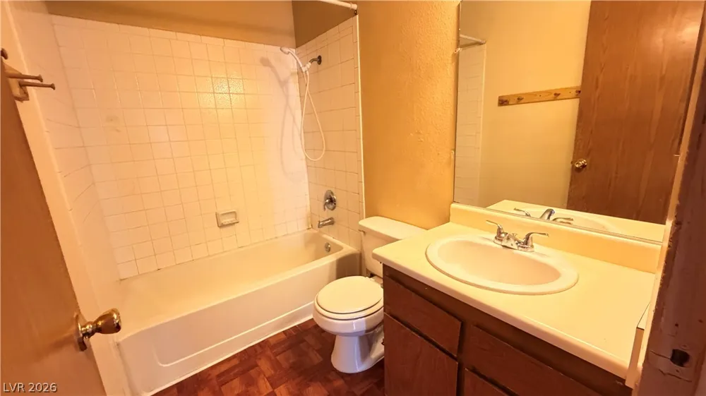 2754 Aarondavid Drive Las Vegas, NV 89121