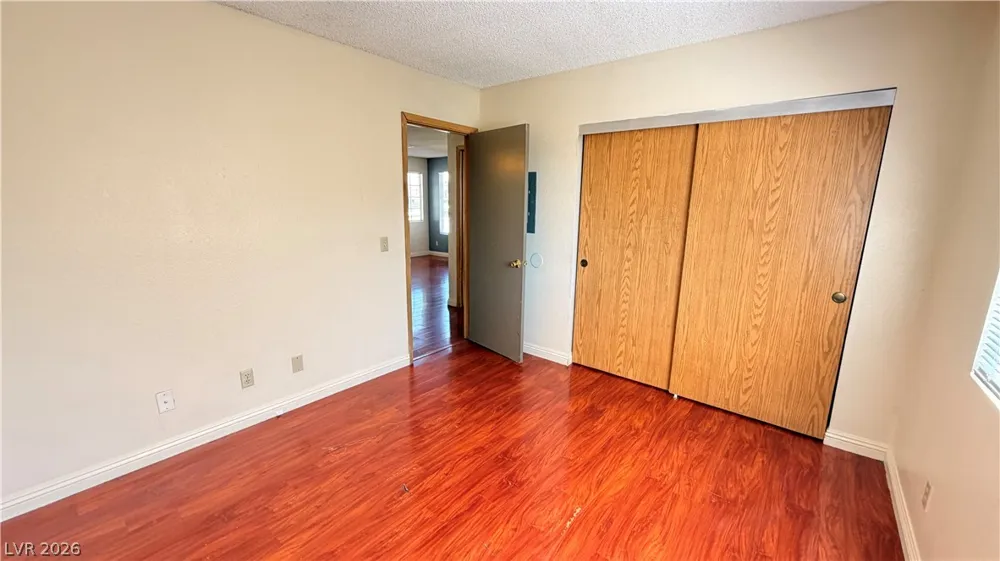 2754 Aarondavid Drive Las Vegas, NV 89121