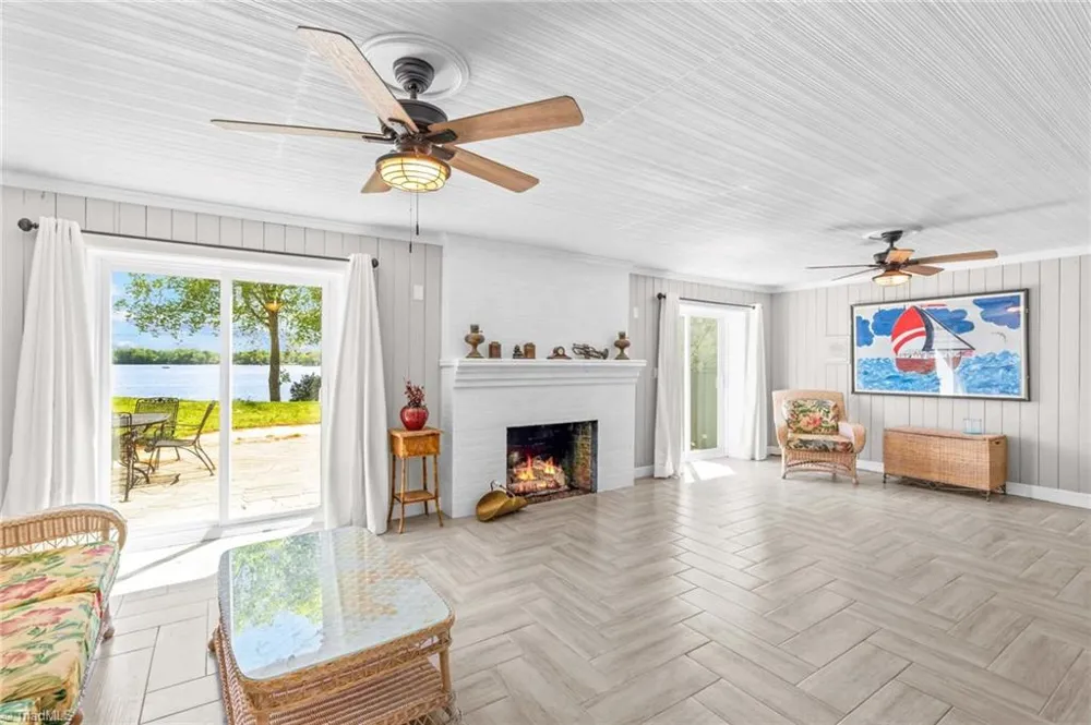 680 Fox Hollow Lane Salisbury, NC 28146