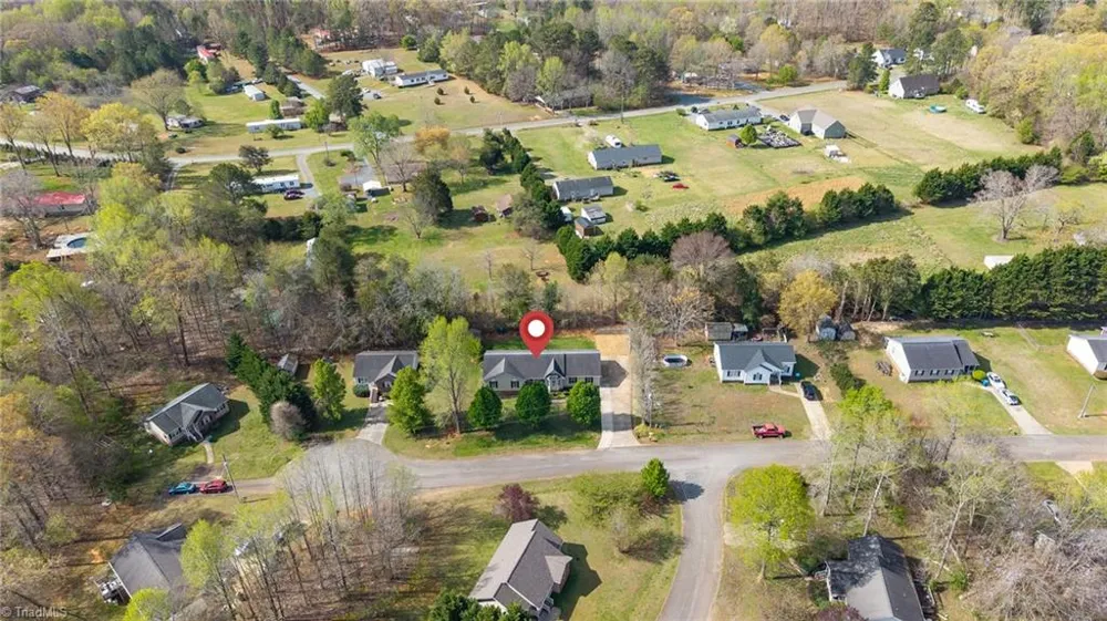 2506 Megan Drive Ramseur, NC 27316