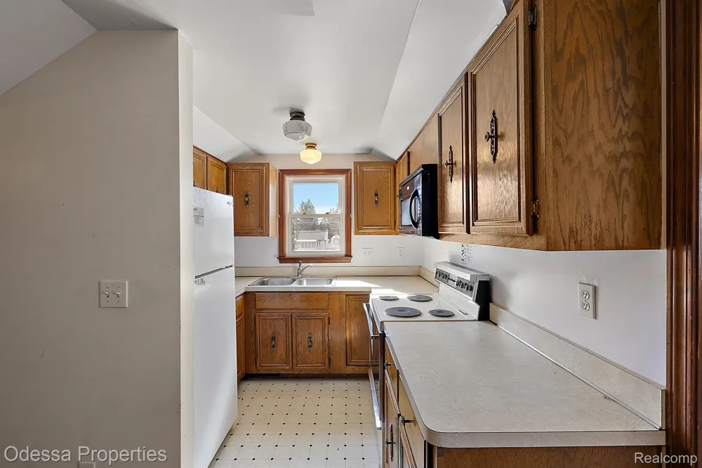 7525 22 MILE ROAD Shelby Charter Township, MI 48317