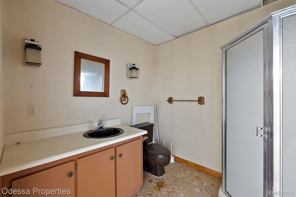 7525 22 MILE ROAD Shelby Charter Township, MI 48317