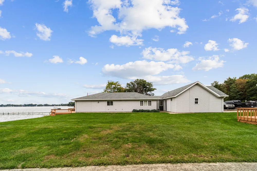 19976 M-60 Park Township, MI 49093