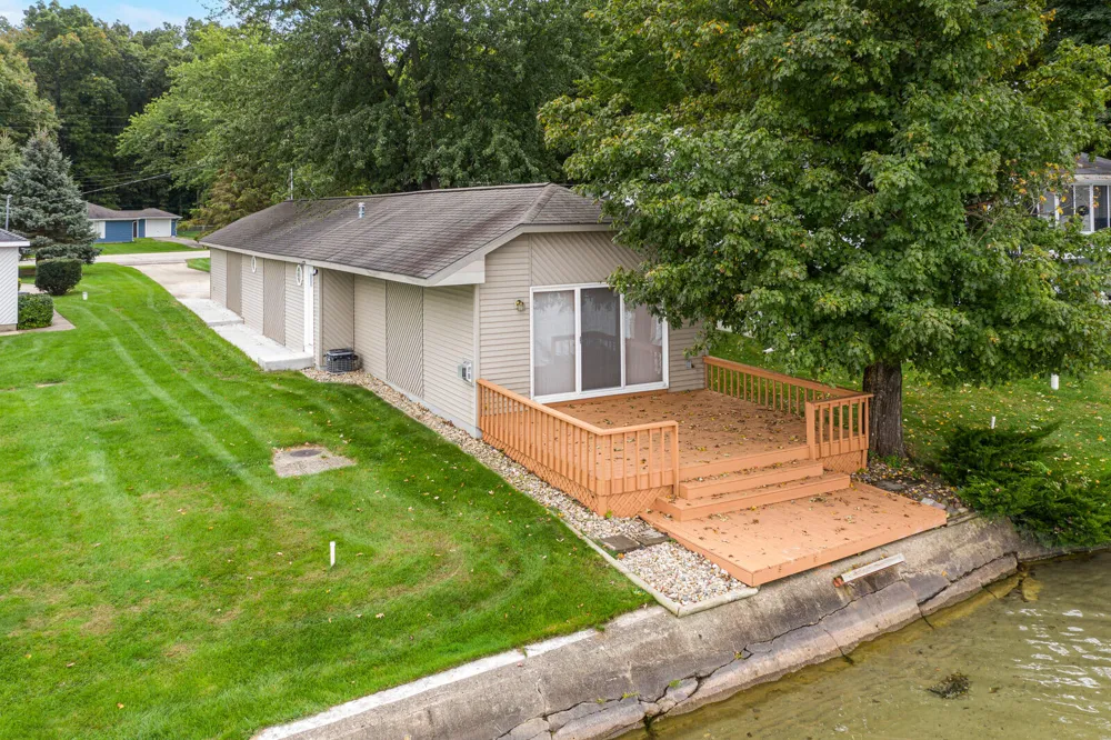 19976 M-60 Park Township, MI 49093