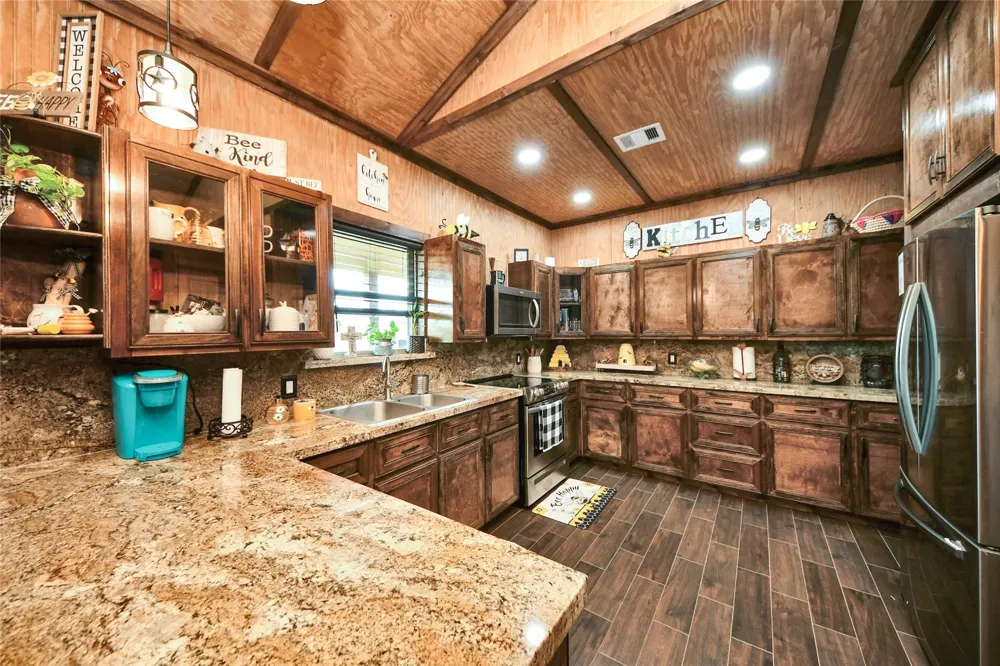 2217 Hartwell Road Pattison, TX 77423