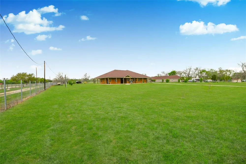 2217 Hartwell Road Pattison, TX 77423