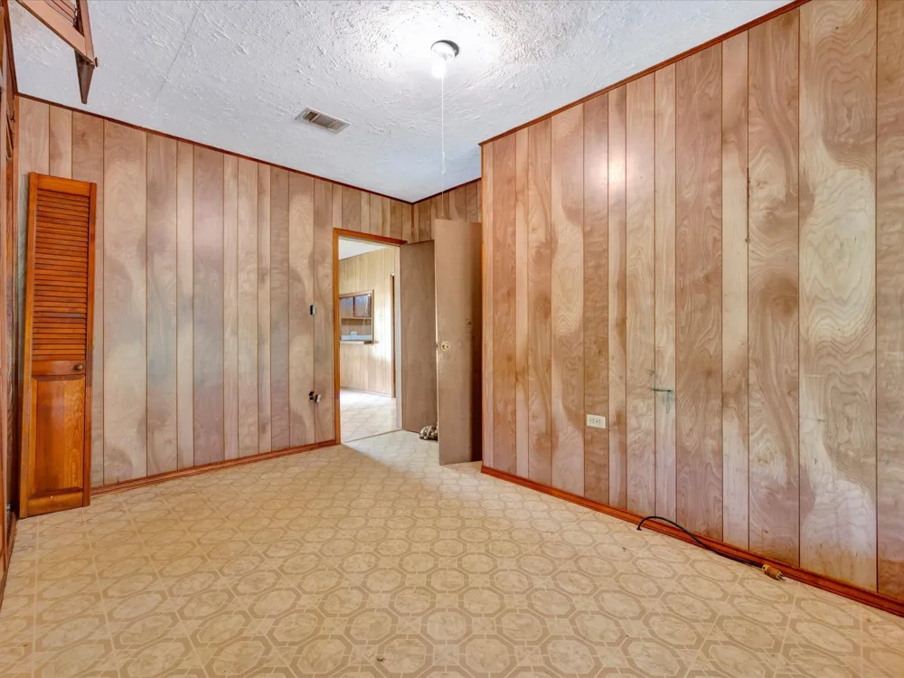 1216 Hendrix Avenue Diboll, TX 75941