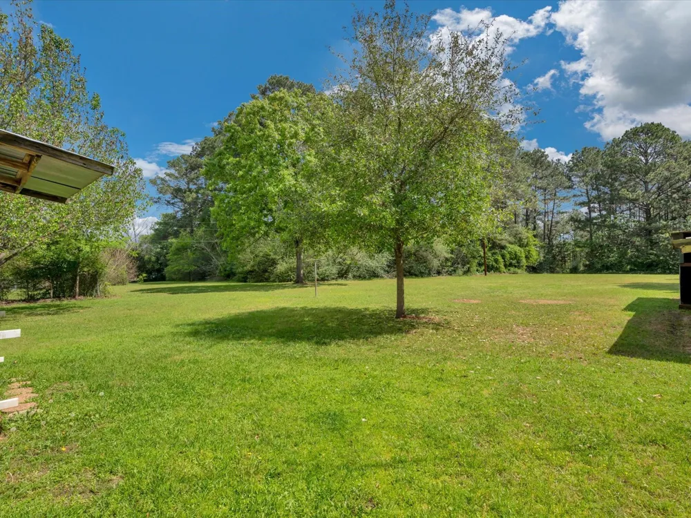 1216 Hendrix Avenue Diboll, TX 75941