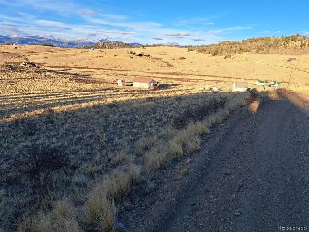 513 War Lane Como, CO 80432