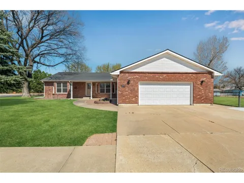 200 E 6th Street