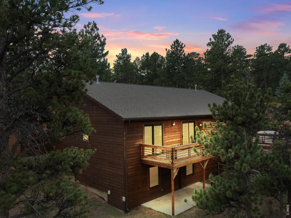 1431 S Saint Vrain Avenue #B Estes Park, CO 80517