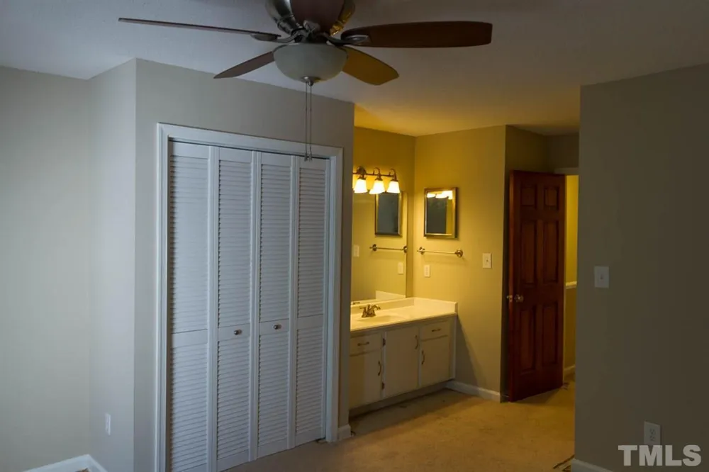 109 Scott Lane #109 Chapel Hill, NC 27514