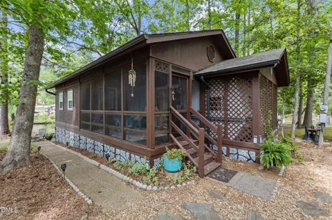 106 Desoto Drive