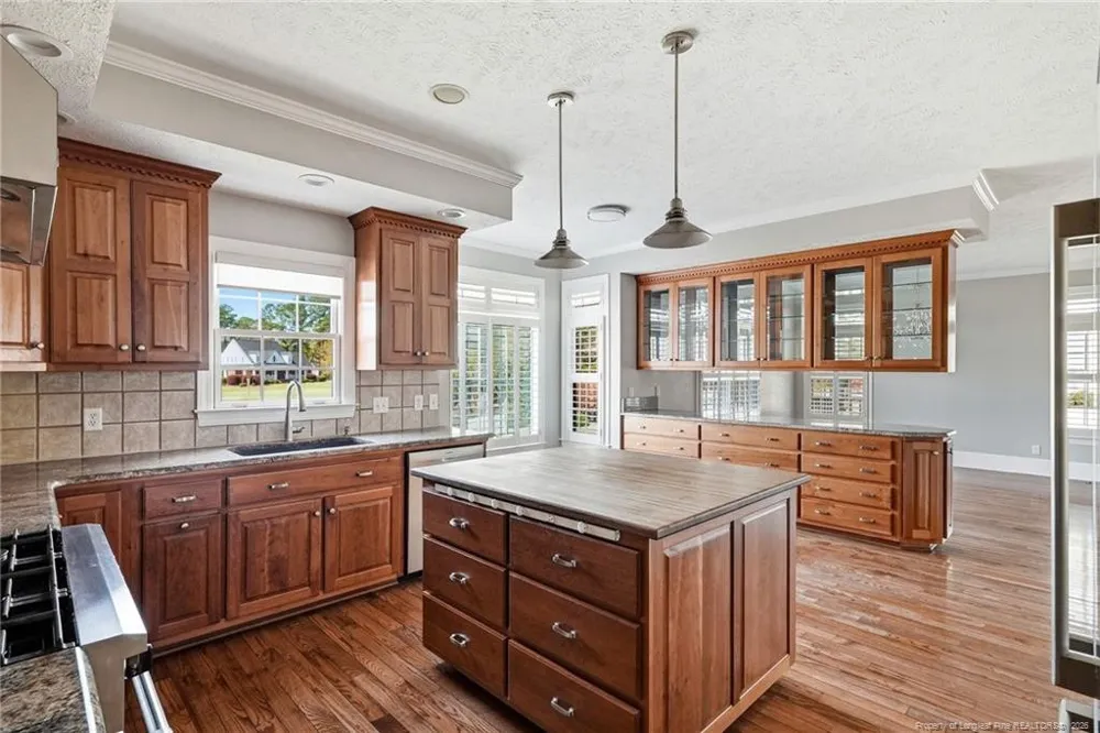 1302 Oakridge Boulevard Lumberton, NC 28358