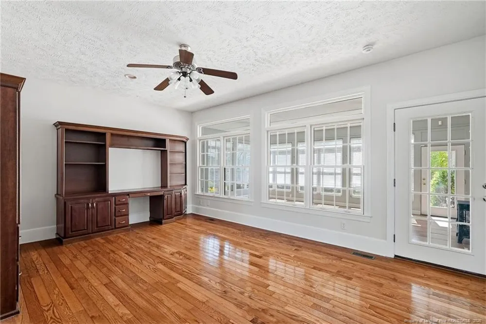 1302 Oakridge Boulevard Lumberton, NC 28358