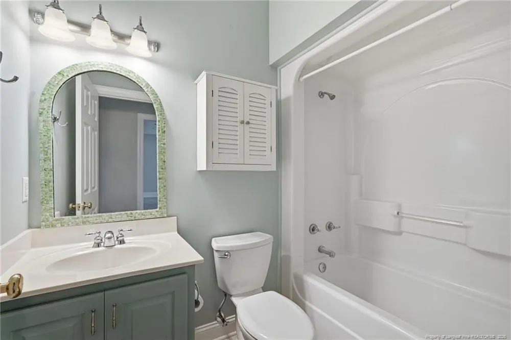 1302 Oakridge Boulevard Lumberton, NC 28358