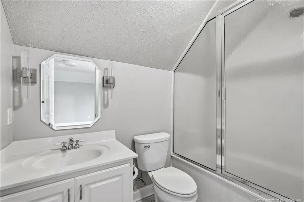1302 Oakridge Boulevard Lumberton, NC 28358