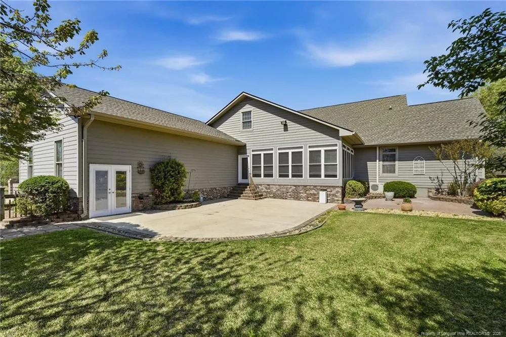 1302 Oakridge Boulevard Lumberton, NC 28358