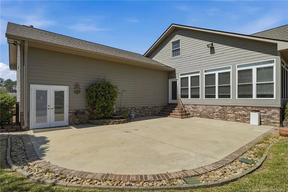 1302 Oakridge Boulevard Lumberton, NC 28358