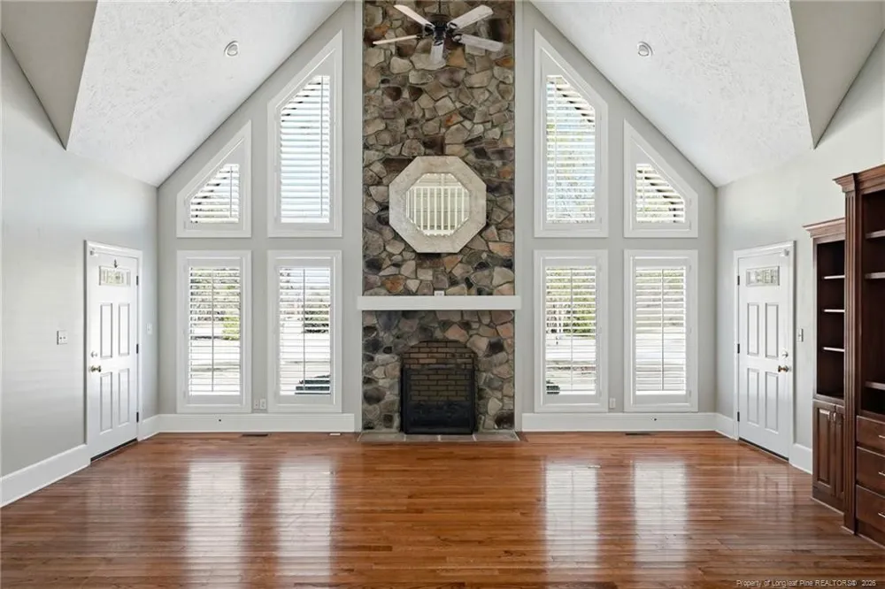 1302 Oakridge Boulevard Lumberton, NC 28358