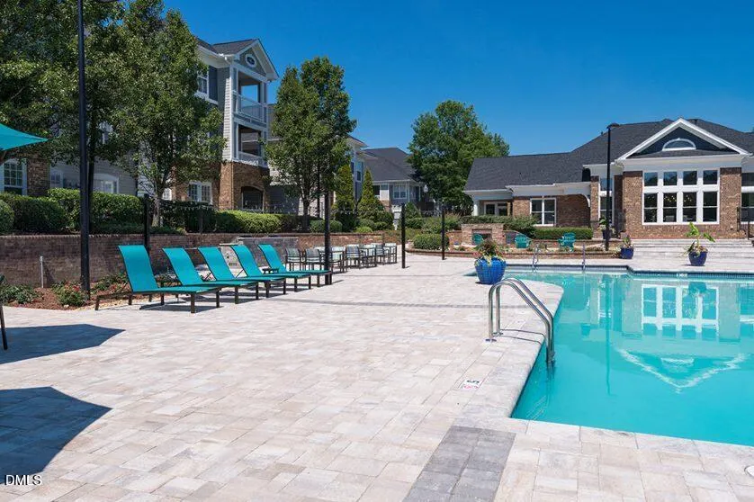 100 Village Crossing Drive #1br Chapel Hill, NC 27517