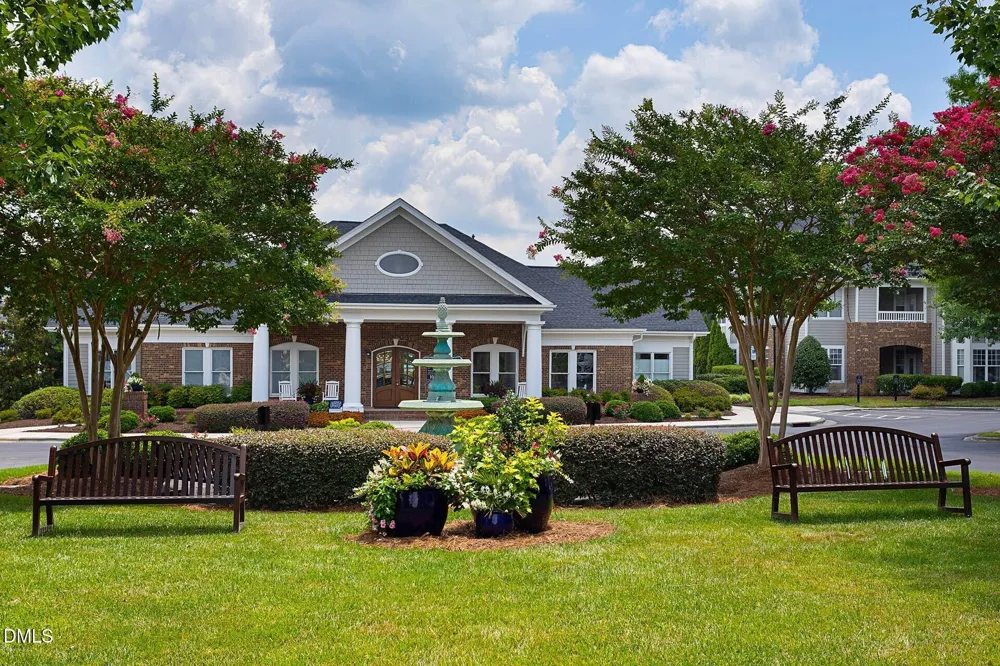 100 Village Crossing Drive #1br Chapel Hill, NC 27517