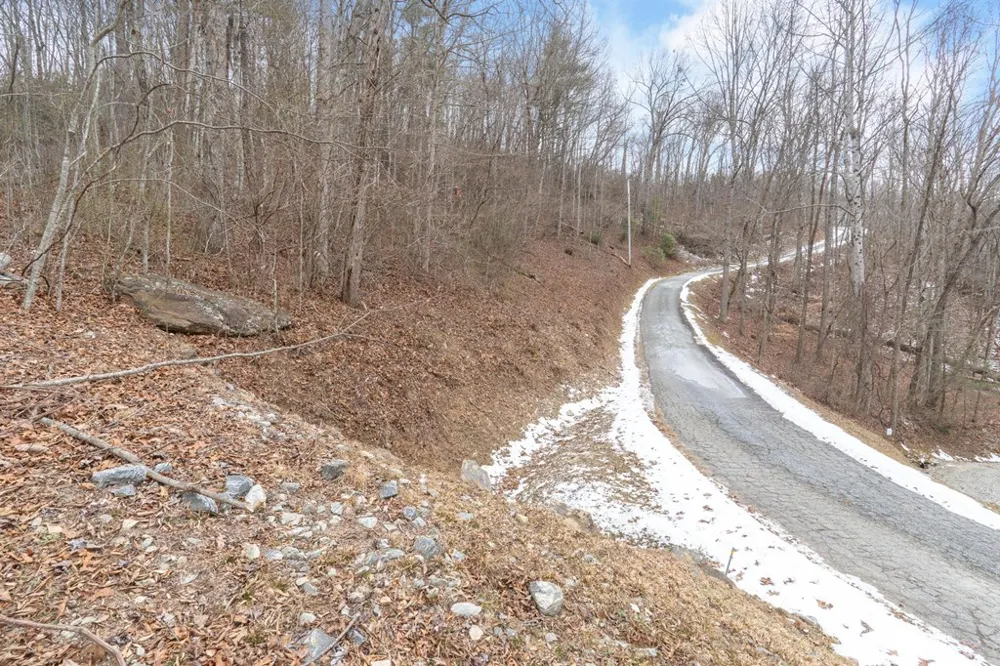 Parachute Ridge Glenville, NC 28736