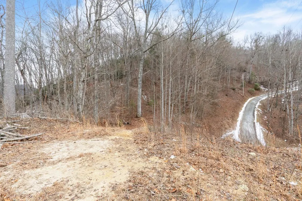 Parachute Ridge Glenville, NC 28736