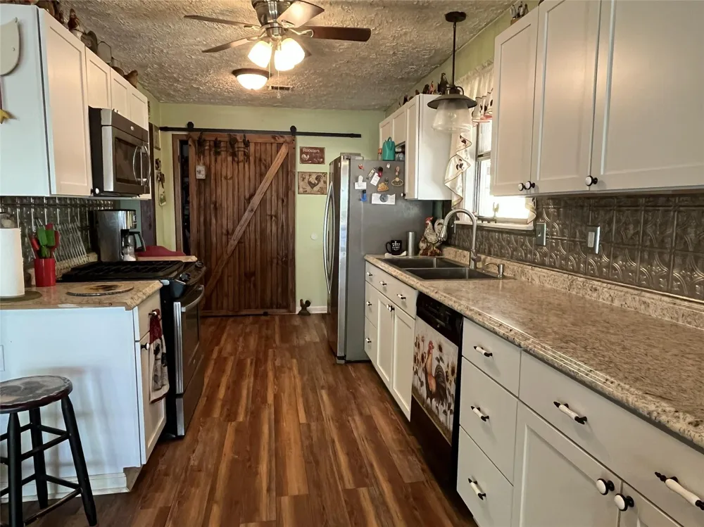 287 Lcr 737 Thornton, TX 76687