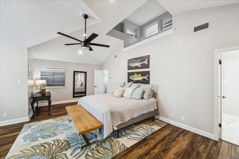 1330 Coral Way Tiki Island, TX 77554