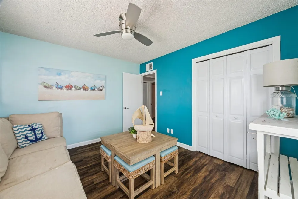 1330 Coral Way Tiki Island, TX 77554